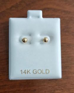 Solid gold ball studs