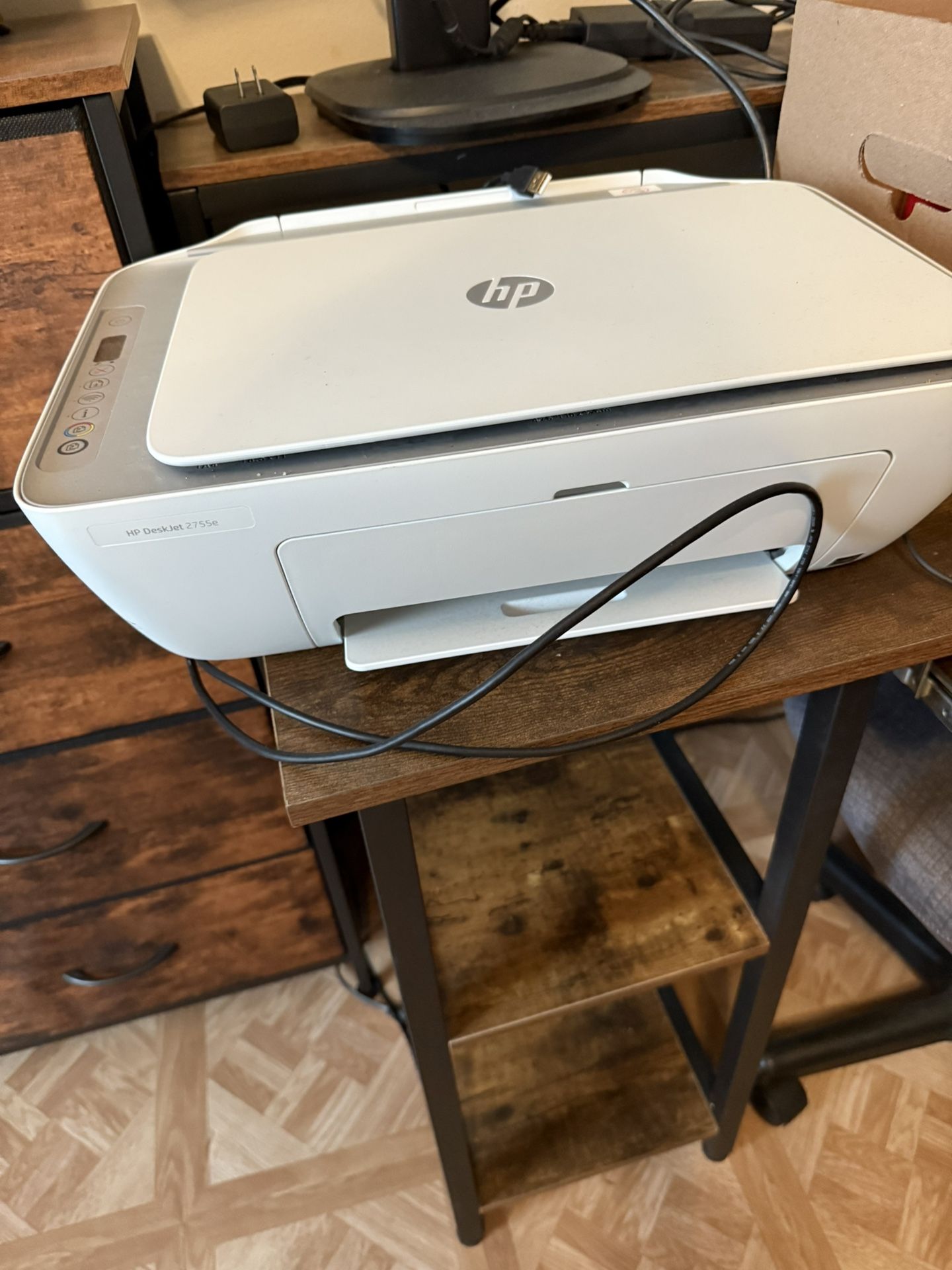 HP DeskJet 2700e