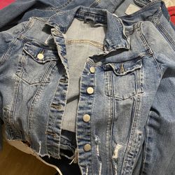 Distressed Cropped Jean Jacket 