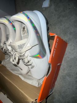 Women’s Nike Pre Love Rainbow