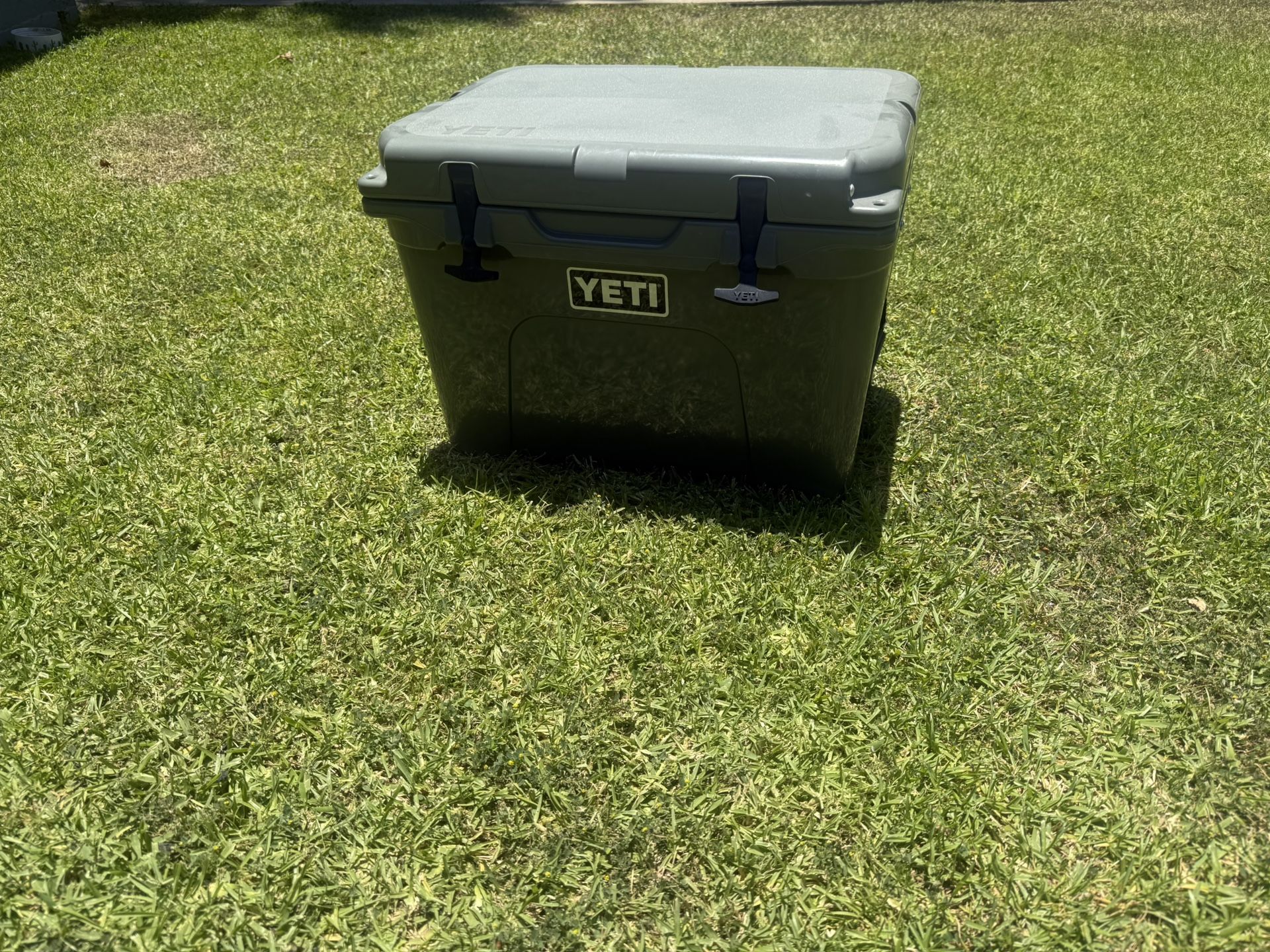 Yeti Cooler 35 Camp Green