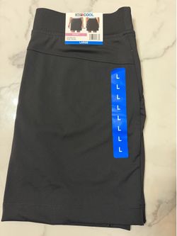 32° Cool Women’s Skort – Black & Blue Colors – Multiple Sizes Available – New w/ Tags