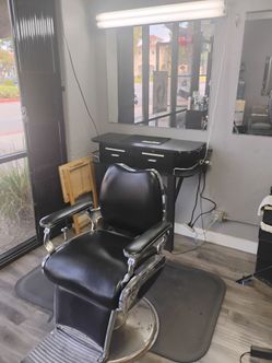 Barber chair