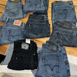 Levi And American Eagle  Jeans 