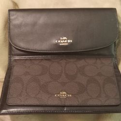 Coach Wallet And Pocket Book