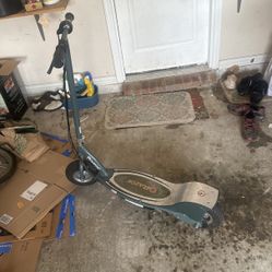 Electric Razor Scooter
