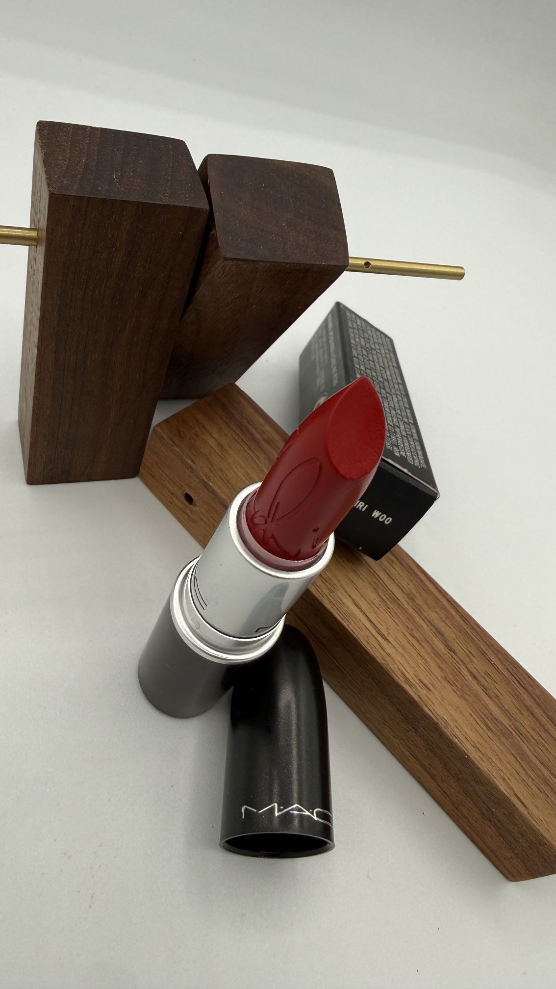 MAC x Rihanna Riri Woo