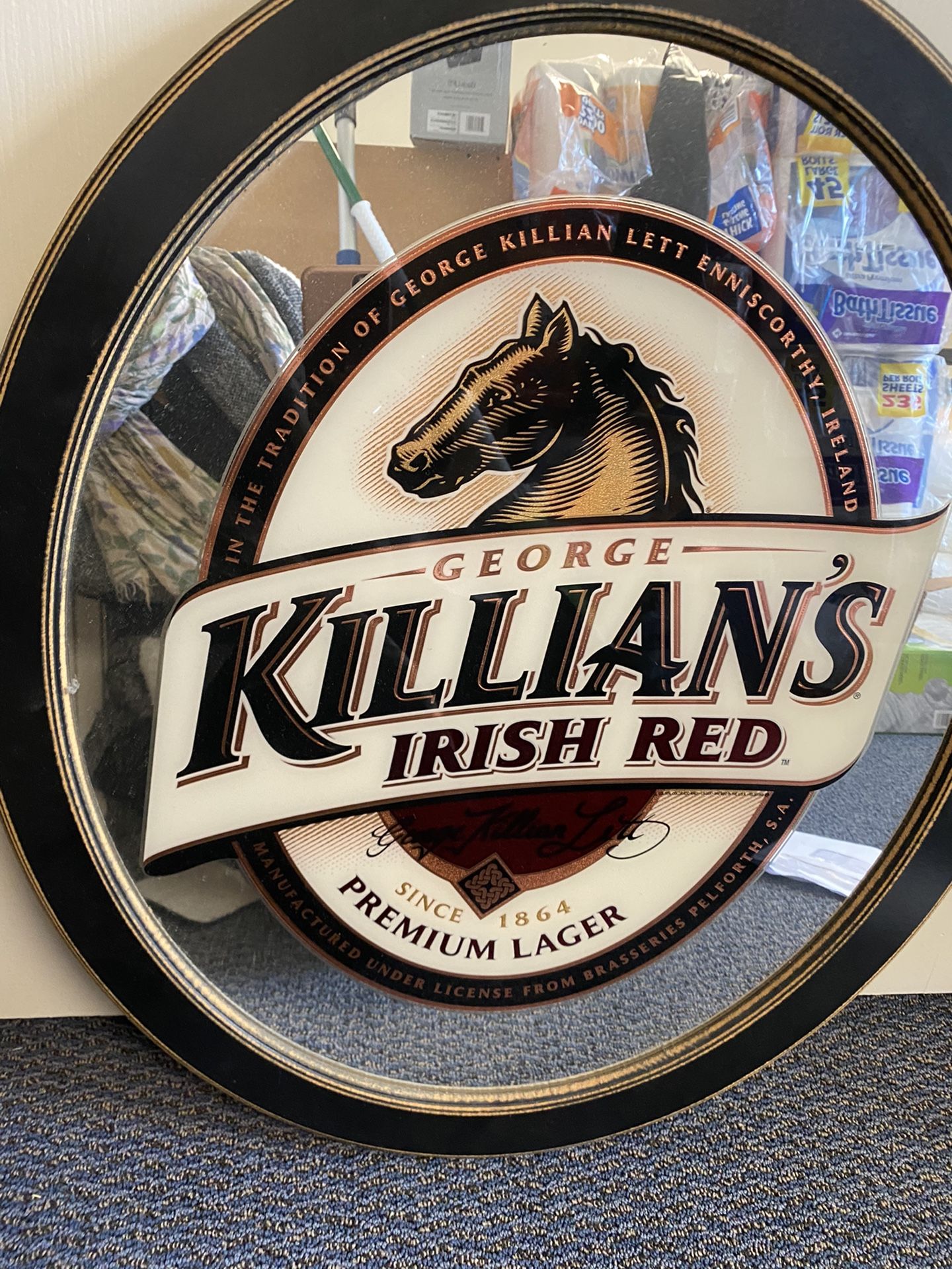 Killians Bar sign 