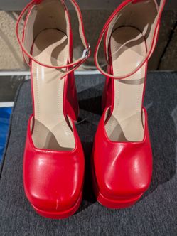 Red heels brand new