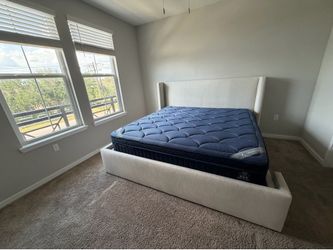 Dreamcloud Luxe Memory Foam Mattress
