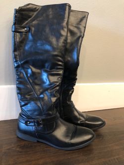 Kania women’s leather boots size 7.5