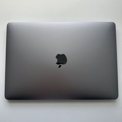 MacBook Pro 13” M2 (2022) – 8GB / 256GB – 95% Battery – Excellent