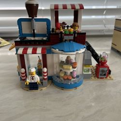 Lego 31077 Creator 3in1 Modular Sweet Surprises 