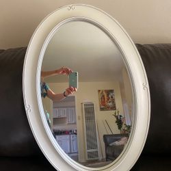 Round Mirror