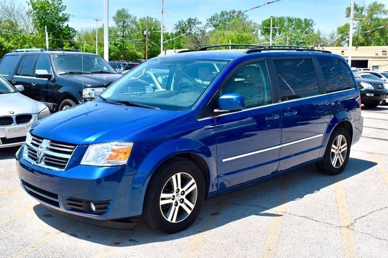 2010 Dodge Grand Caravan SXT 4dr Mini-Van