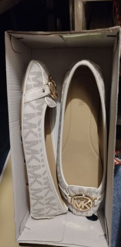 mk shoes new authentic #((9))
