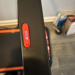 Urevo Walking Running Treadmill. Used 