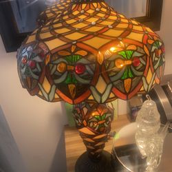 Amazing And Beautiful Tiffany Type Stained Glass Lamb