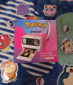 Pokemon Polaroid Go Generation 3  sylveon Edition Instant Camera IN HAND