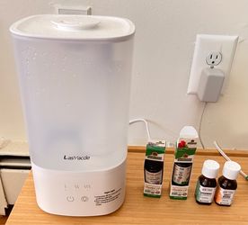Humidifier and Organic Essential Oils