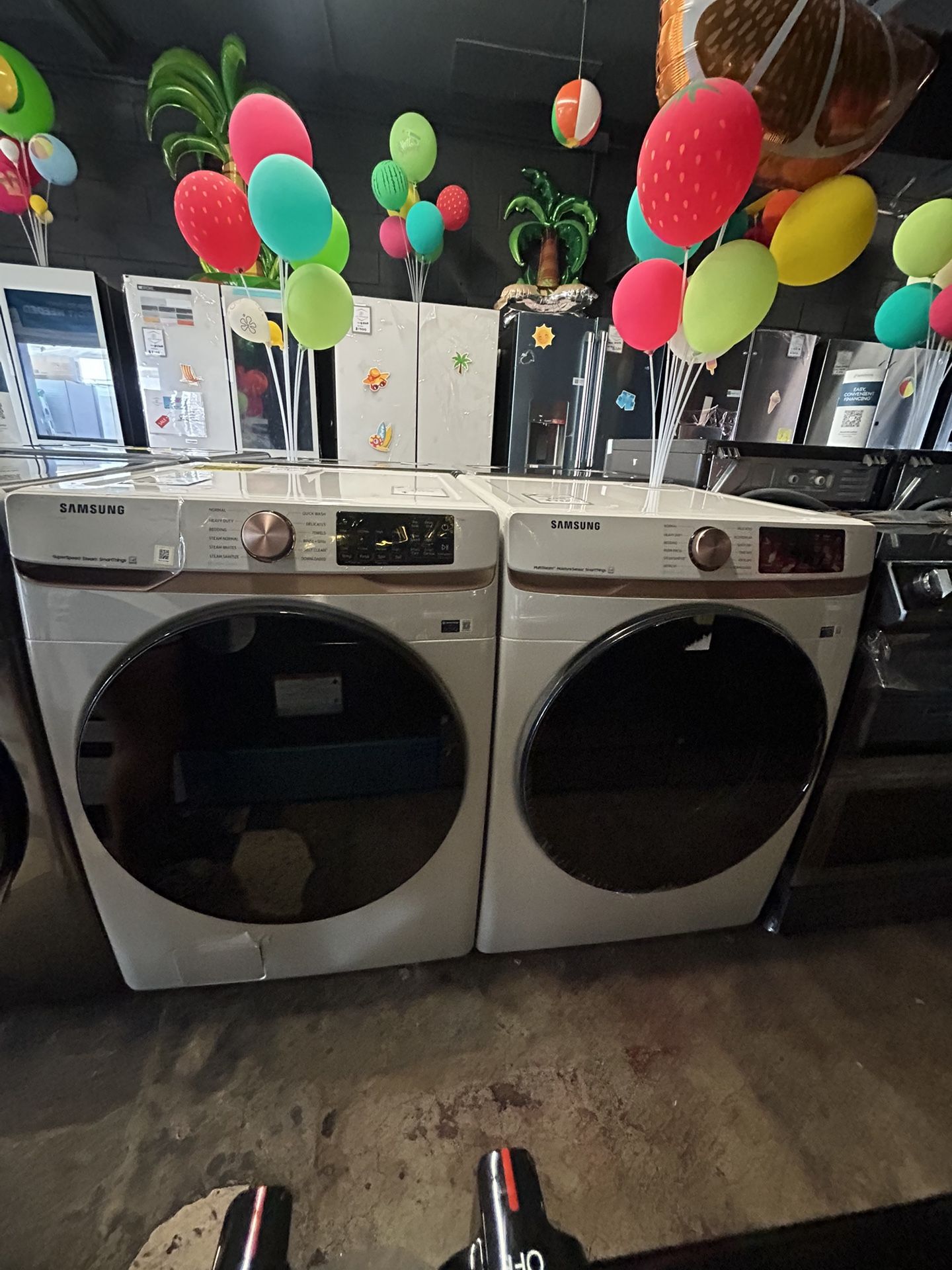 Samsung Front Load Washer And Dryer Set ☀️