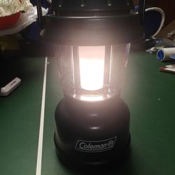 Vintage Coleman Dark Green Compact Floating Lantern - 8.75"H

