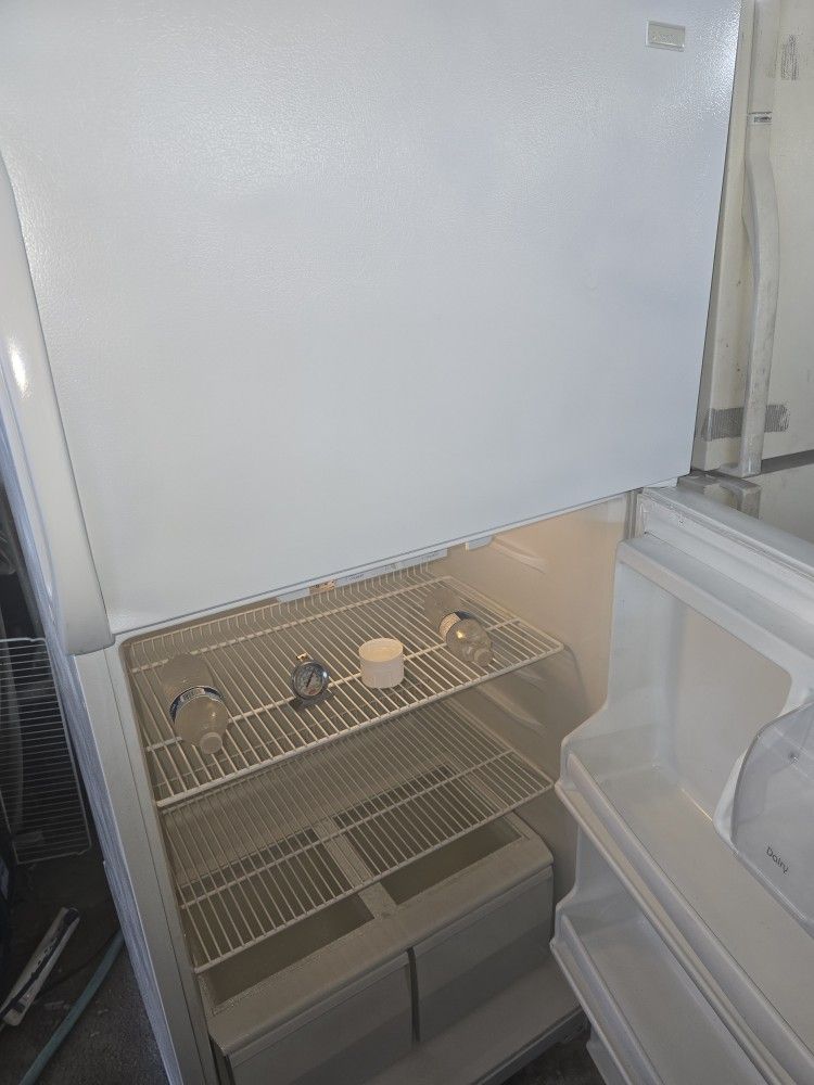 Magic Chef Fridge Apt Size 30 By 66 High