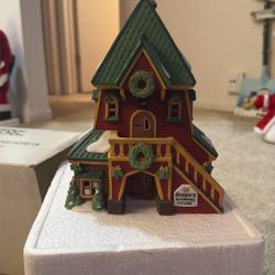 Department 56 Santa Rooming House 