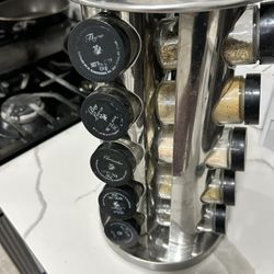 Rotating Spice Rack With 20 Jars 