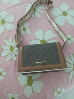 Michael Kors Cross Body Bag