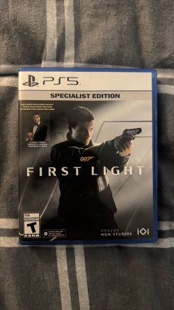 007 First Light PS5 Specialist Edition