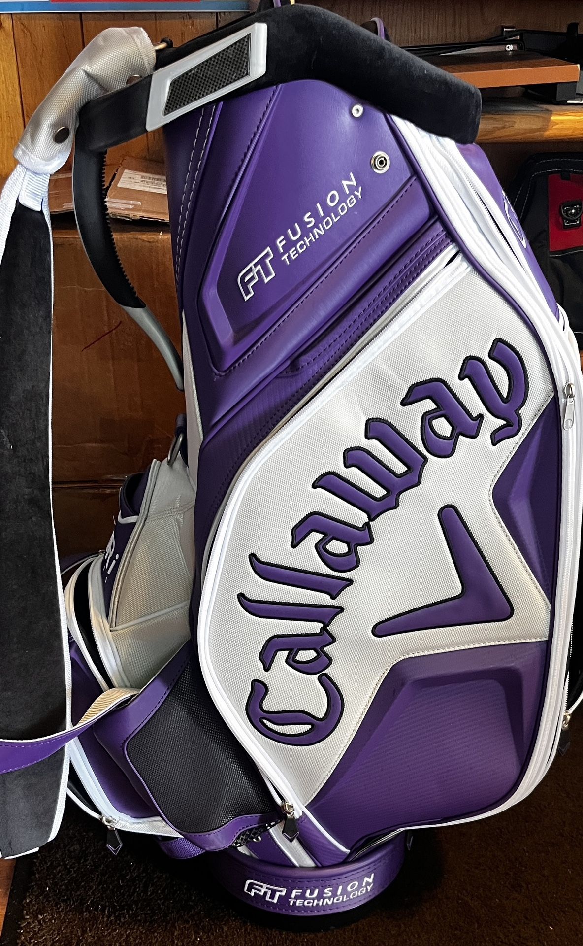 Golf Bags - Callaway 6 Way TOUR i- Like New Great Condition 
