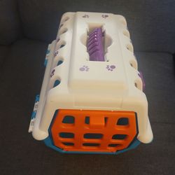 Play pet carrier