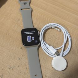 Apple Watch Series SE 2nd Gen. 44mm GPS 