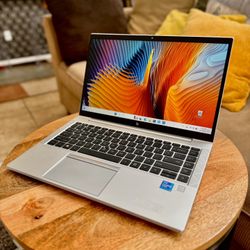 2023 Laptop HP EliteBook 840 G8 14" FHD Touchscreen - i5vPro-1145G7, 32GB RAM, 512GB SSD