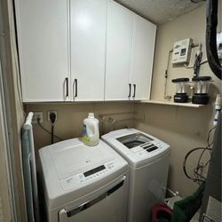 LG Washer/Dryer Set - Clean and ready for pickup !