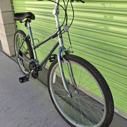 HYBRID BIKE 21 SPEEDS TIRE 26 SIZE L