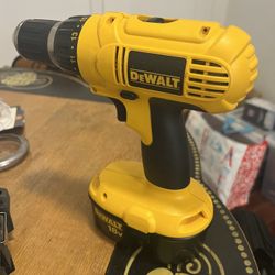 Dewalt DC759 Cordless Drill
