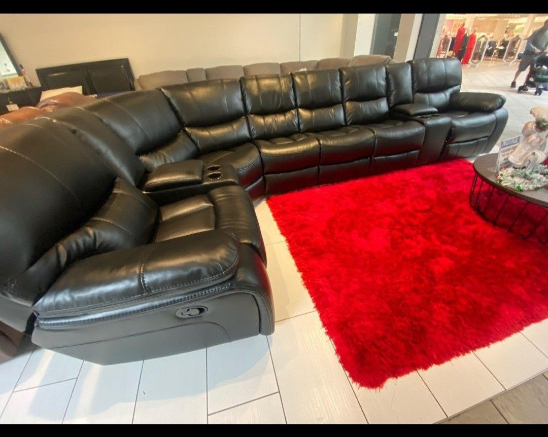 *Weekend Special!!!*---Stunning Madrid Black Leather Reclining Sectional Sofa---Delivery And Financing Available🫡