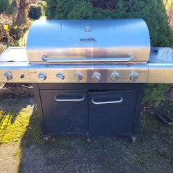 Charbroil Grill