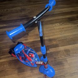 Spider Man Scooter (toddler)