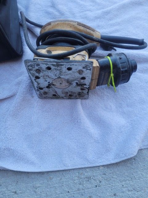 Dewalt Sander With Bag