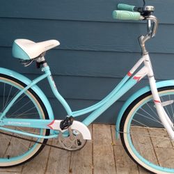 Cute Schwinn Beach Cruiser