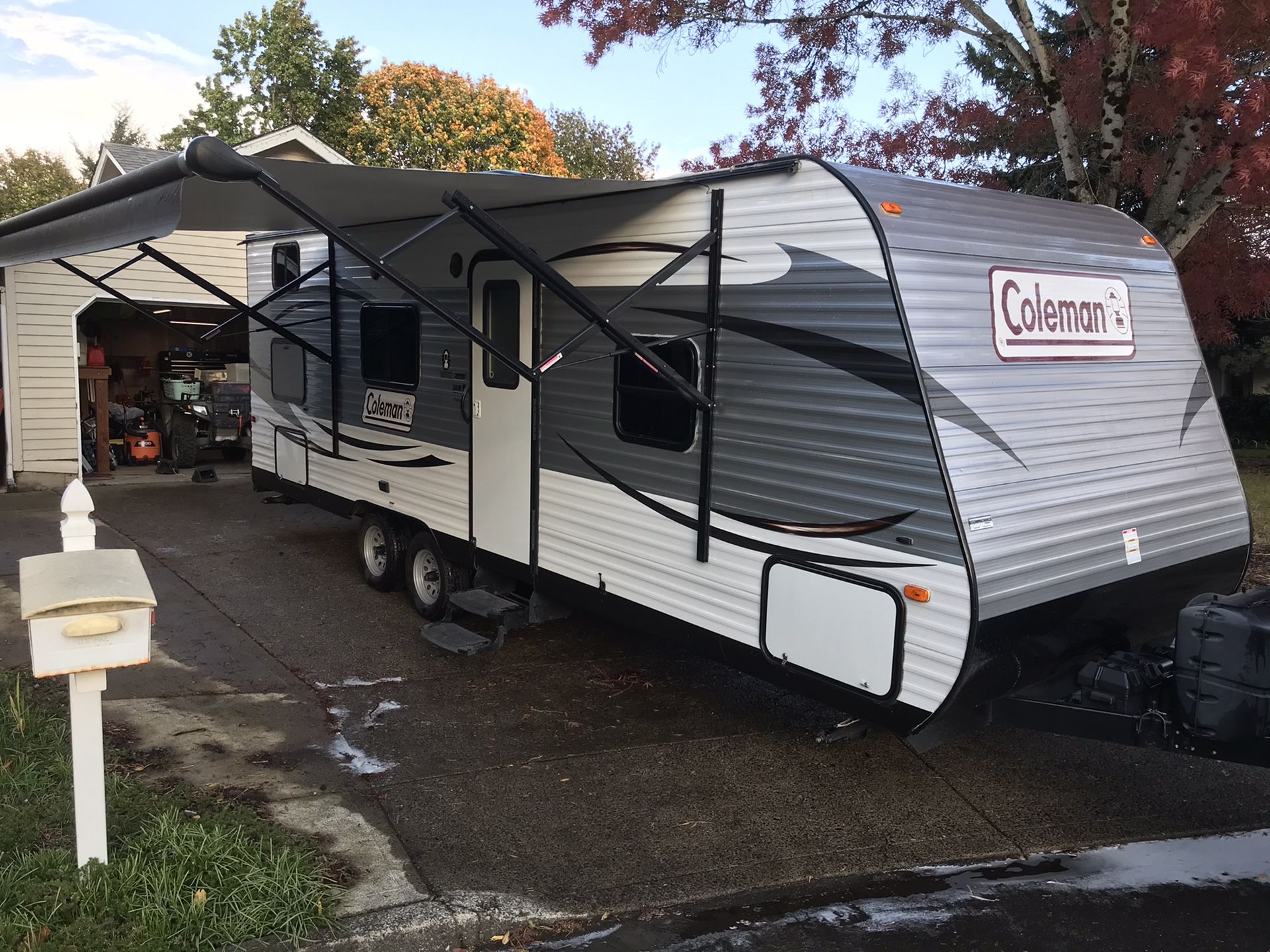 2015 Coleman 274BH travel trailer