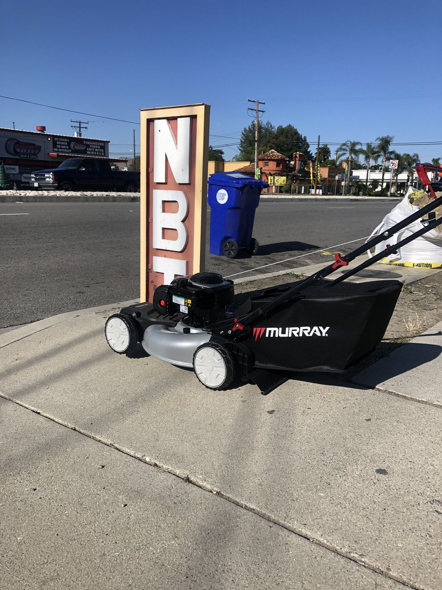 NEW LAWNMOWER Self-Propelled