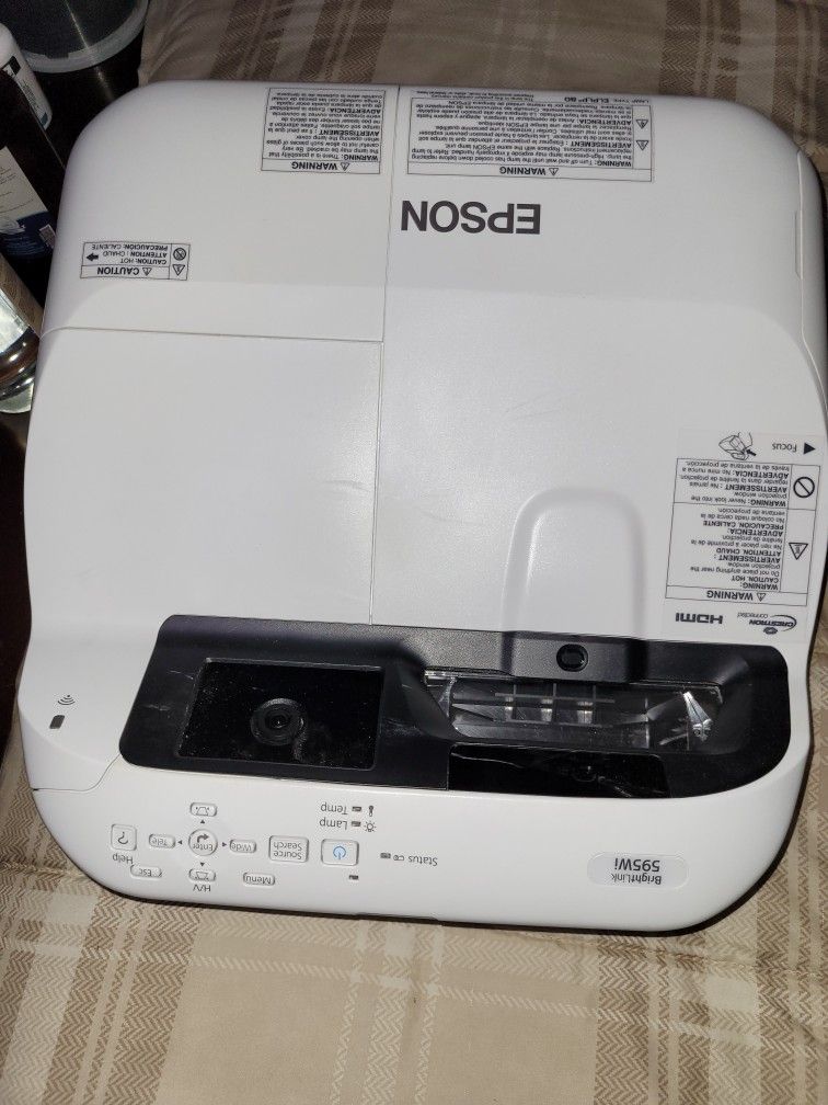 Epsom Brightlink Projector 575wi