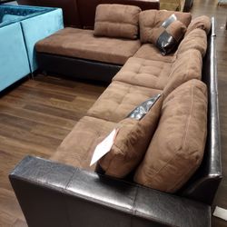 New Sectional Sofa With Reversible Chaise Lounge