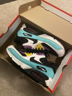 Nike Air Max 90 Essential