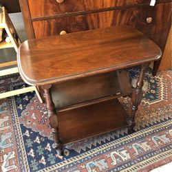 Walnut End/lamp Table