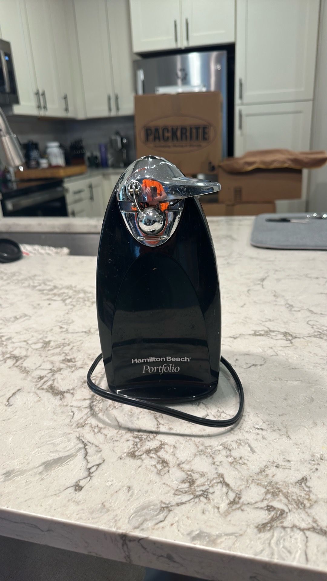 Electric can-opener
